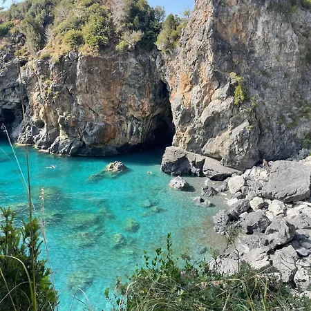 Zigi - Beautiful, Sunny Apartment, 70m2, Close To The Sea Scalea