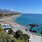 Zigi - Beautiful, Sunny Apartment, 70m2, Close To The Sea Apartment Scalea