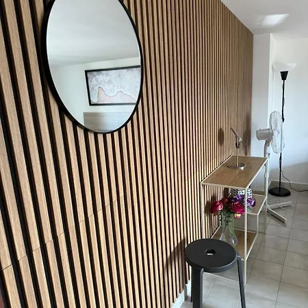 Zigi - Beautiful, Sunny Apartment, 70m2, Close To The Sea Apartament Scalea