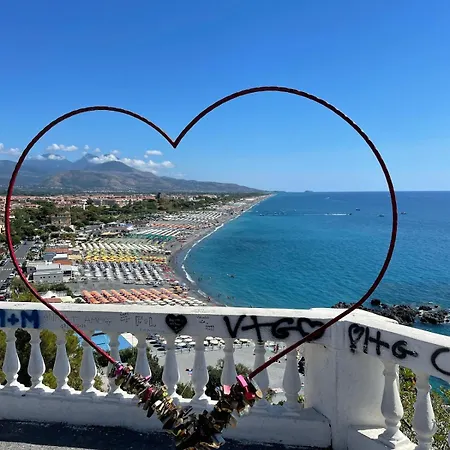 Zigi - Beautiful, Sunny Apartment, 70m2, Close To The Sea Scalea