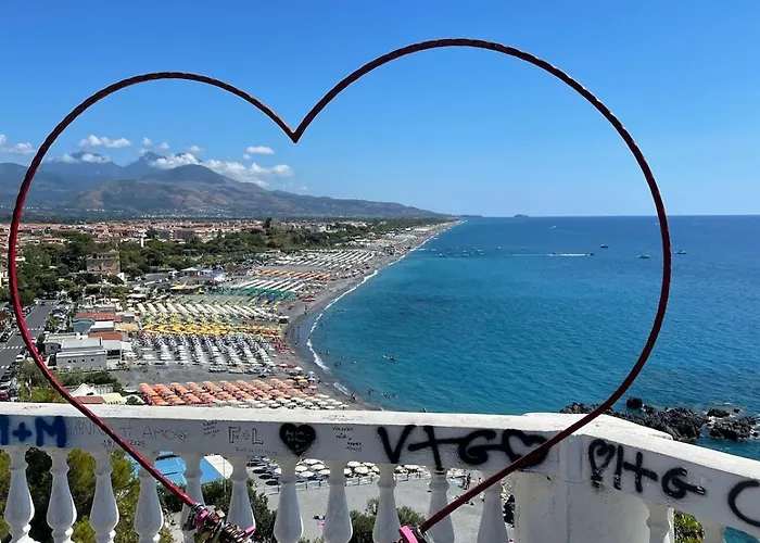 Zigi - Beautiful, Sunny Apartment, 70m2, Close To The Sea Scalea